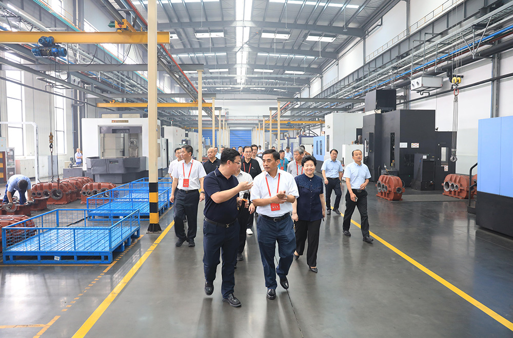 江蘇泰隆減速機(jī)股份有限公司 江蘇泰隆減速機(jī)股份有限公司